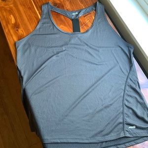 Avia athletic Razorback athletic top